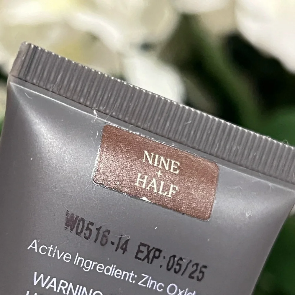 SAIE • SLIP TINT • SHADE: NINE+HALF